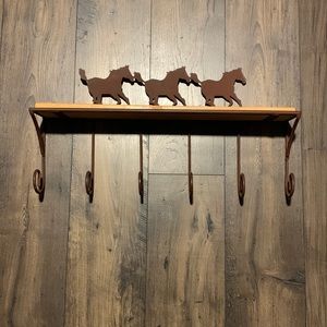 Horse shelf with hangers